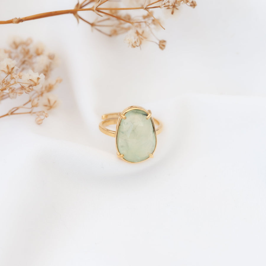 Anillo Artemisa con Prehnita gold
