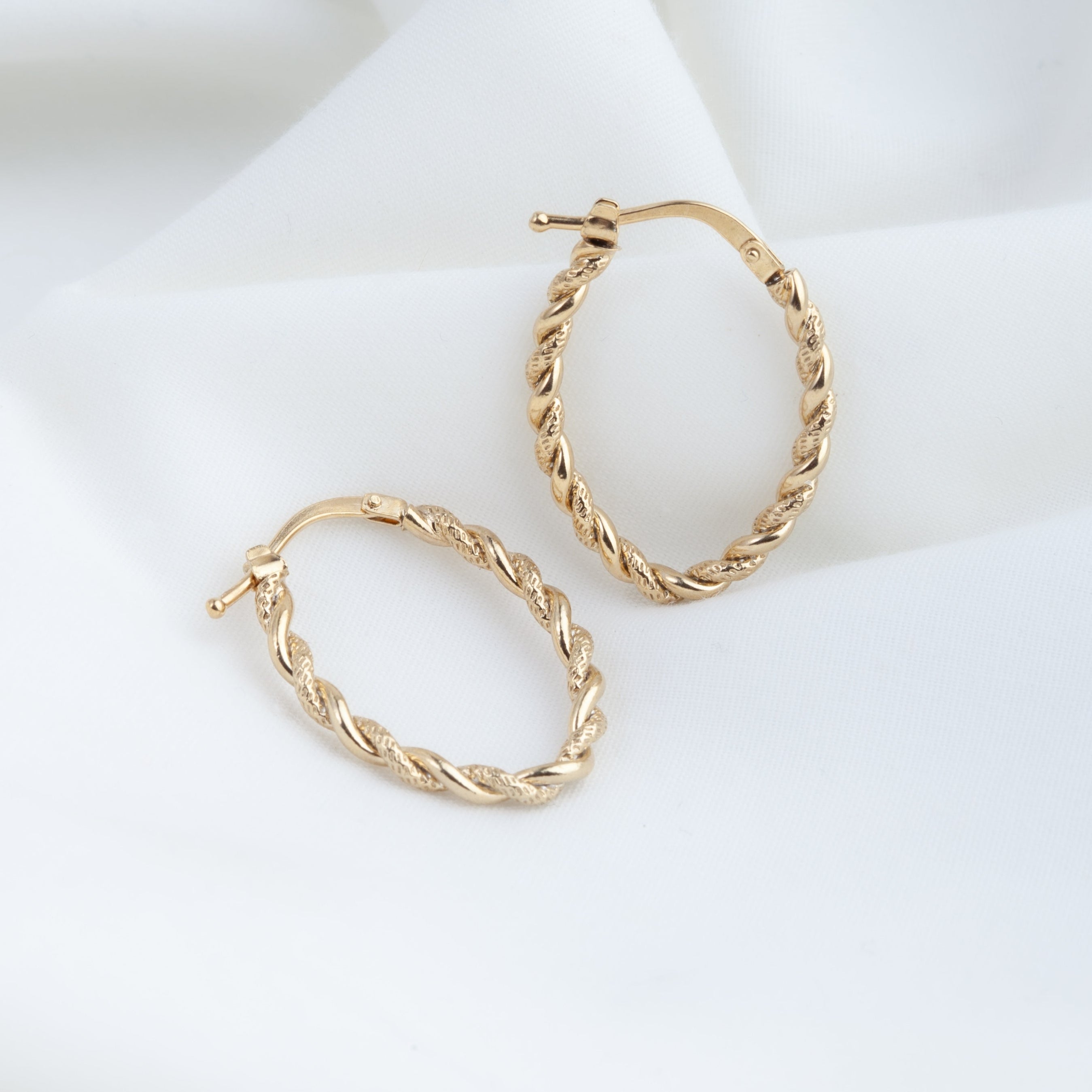 Argollas Lucie