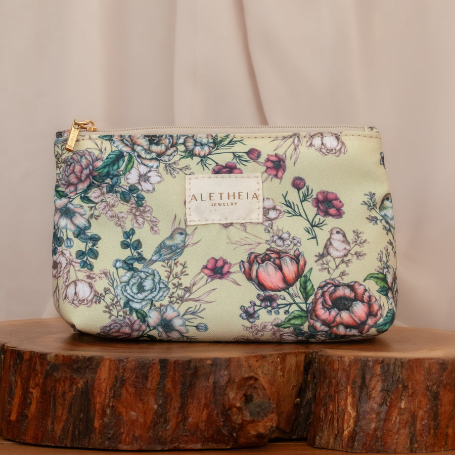 Aletheia Pouch