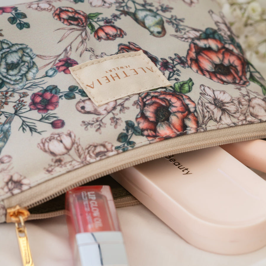 Aletheia Pouch