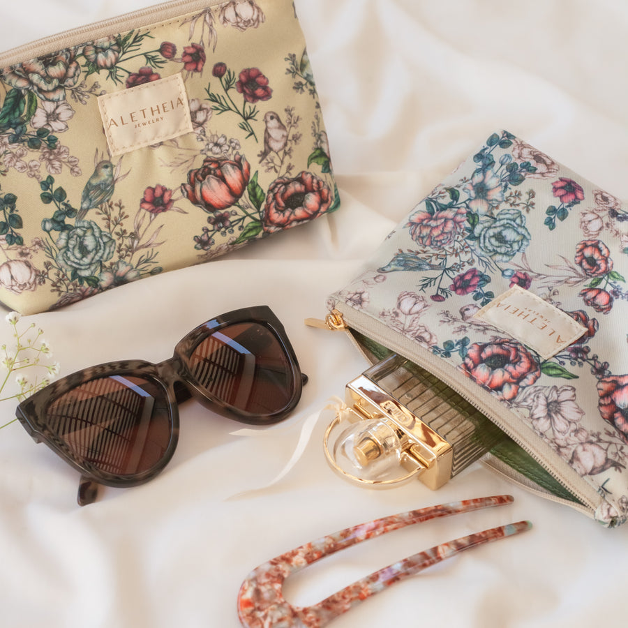 Aletheia Pouch