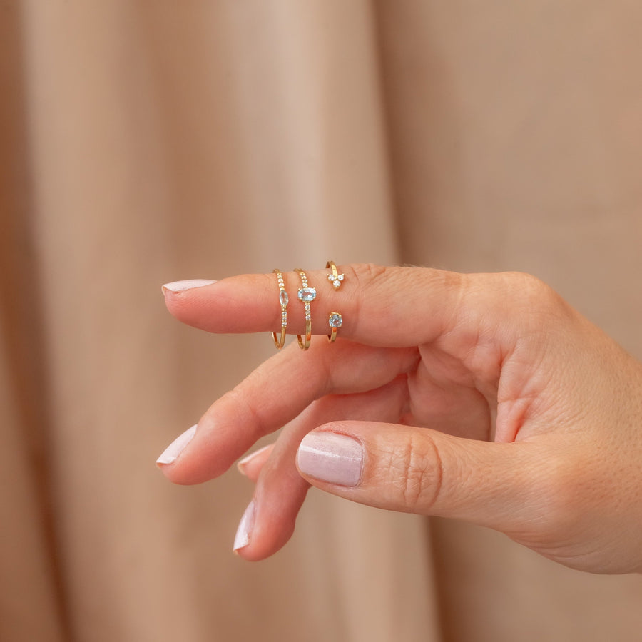 Anillo Marie con Aguamarina oval y Diamantes