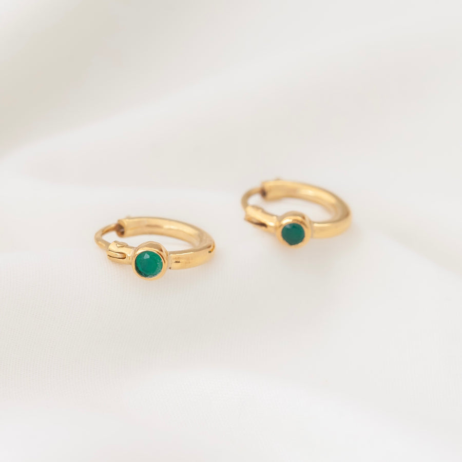 Argollas Mia con Ónix verde gold