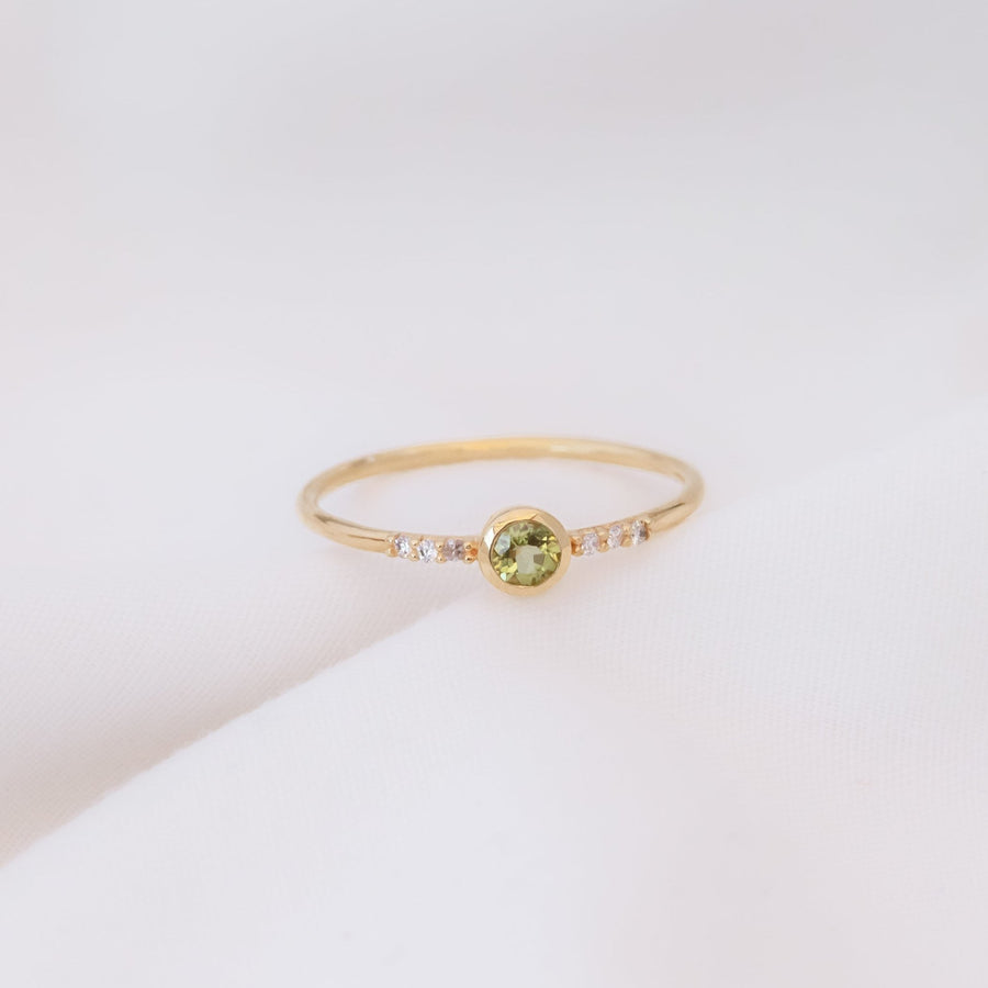 Anillo Marie con Peridoto corte redondo y Diamantes