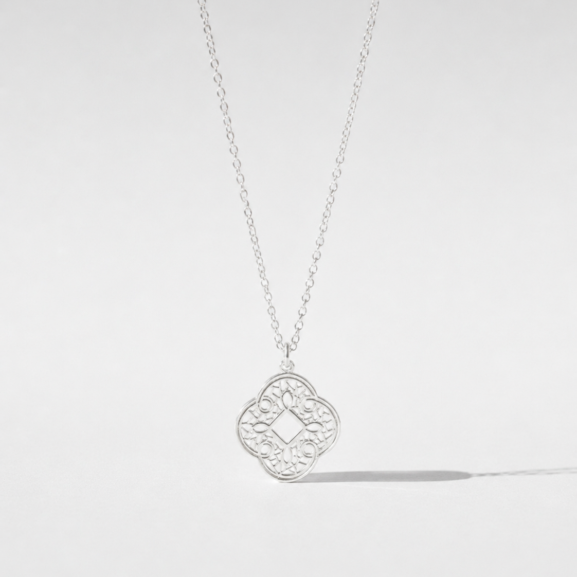 Collar Mandala rombo