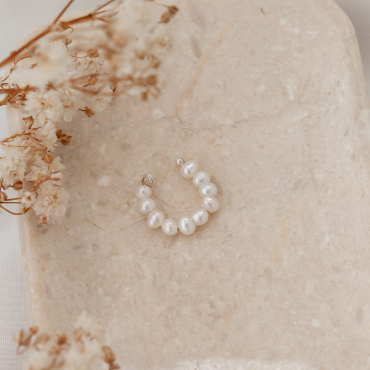 Earcuff Perlas