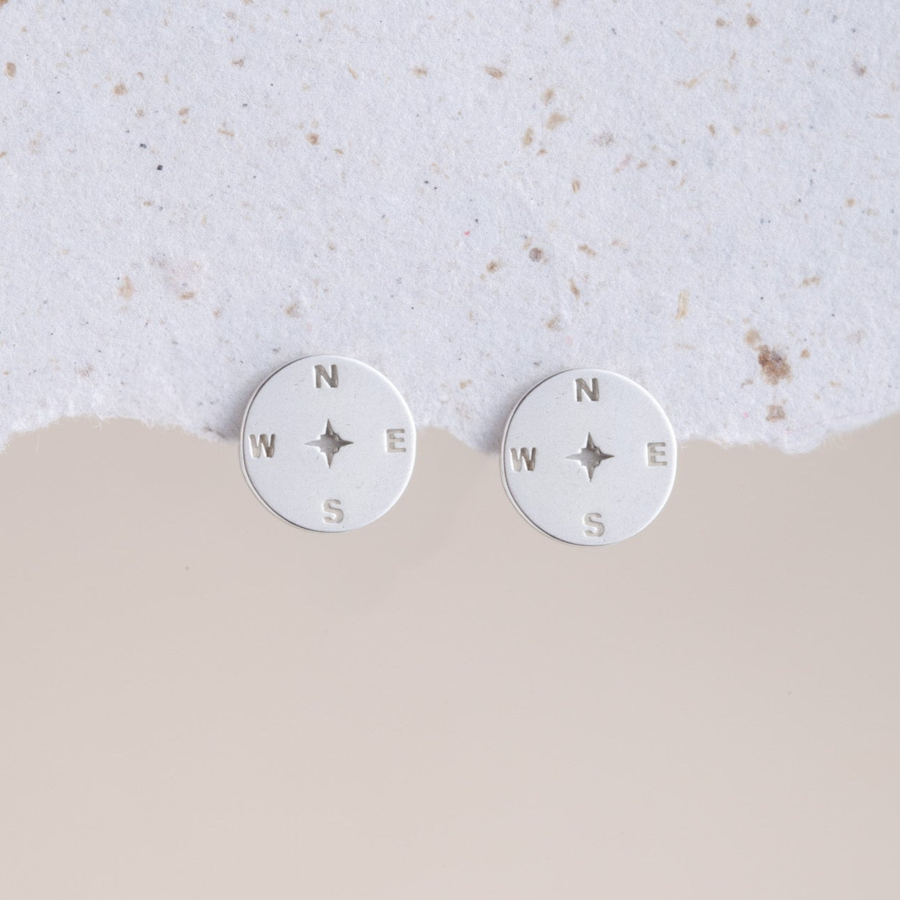 Aretes Puntos Cardinales