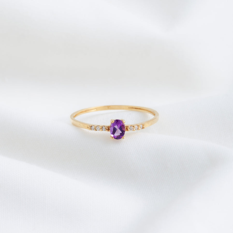 Anillo Marie con Amatista oval y Diamantes
