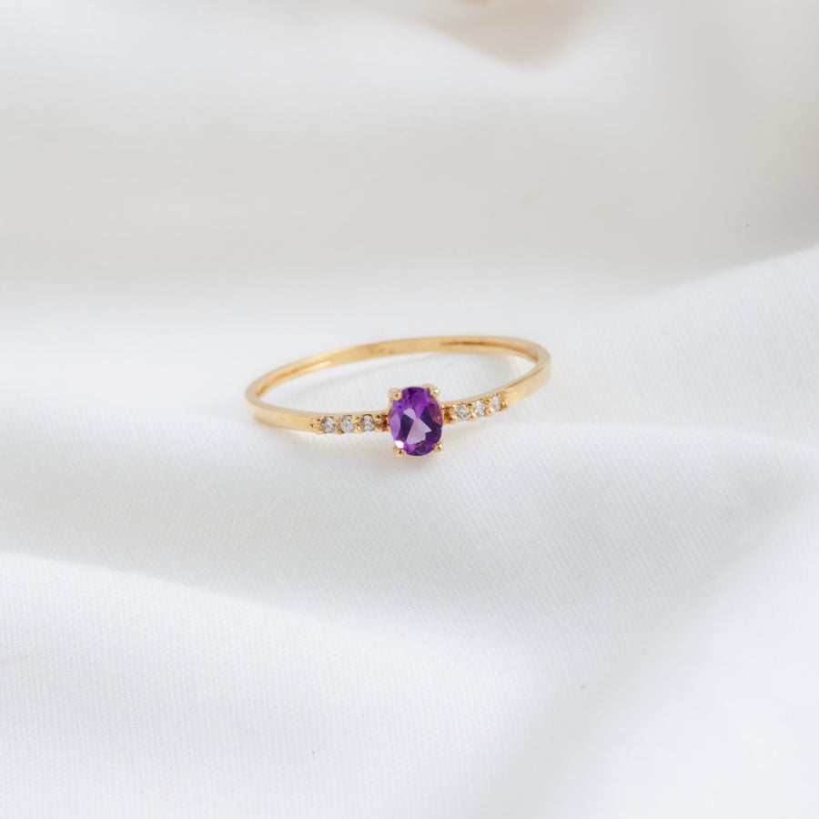 Anillo Marie con Amatista oval y Diamantes