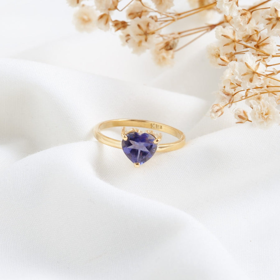 Anillo Corazón con Iolita
