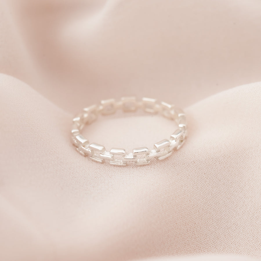 Anillo Cadena Entrelazada