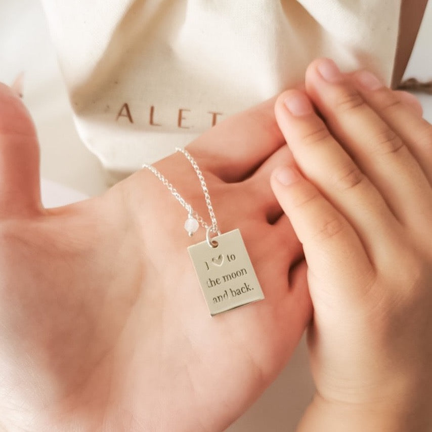 Collar I love you to the moon and back