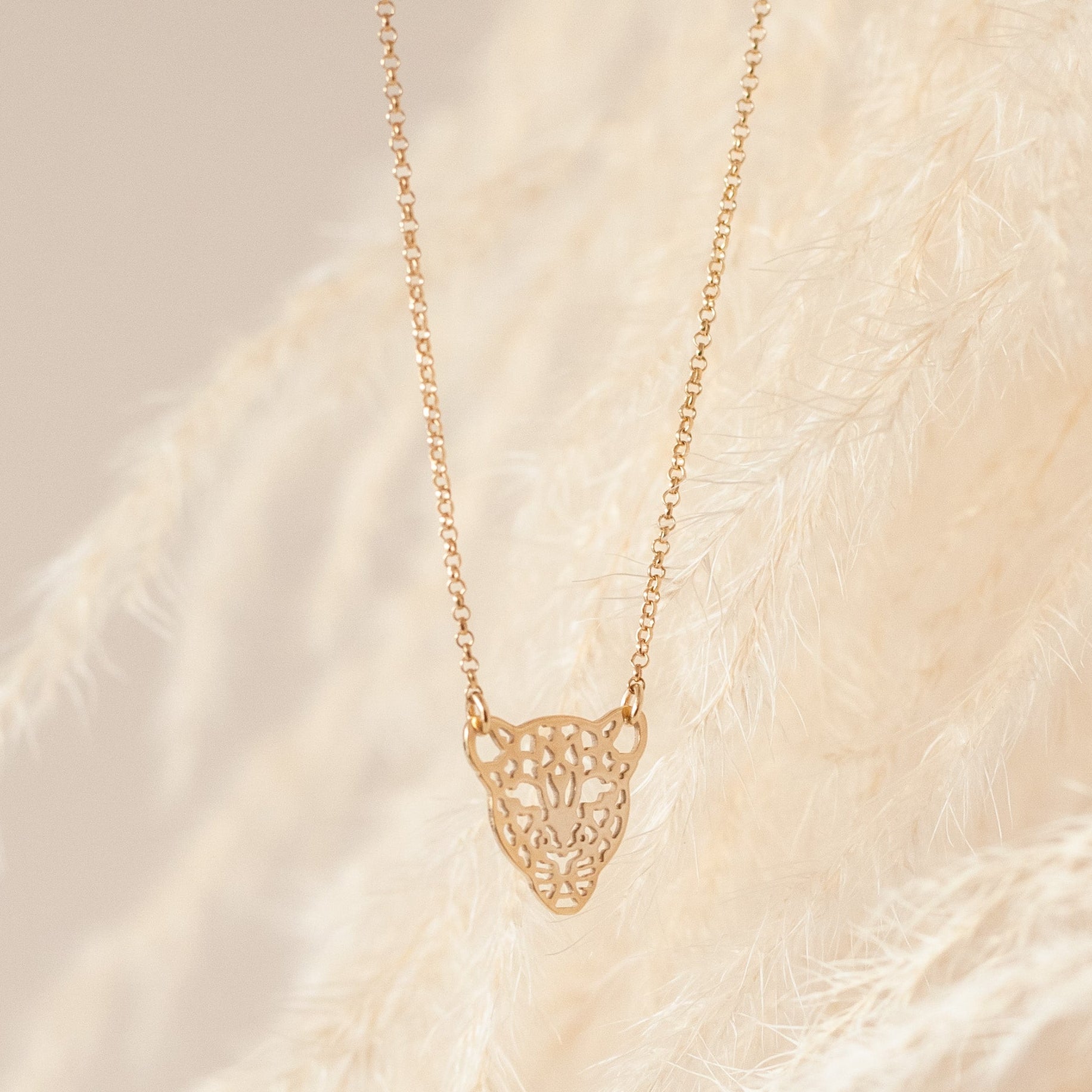 Collar Leopardo gold