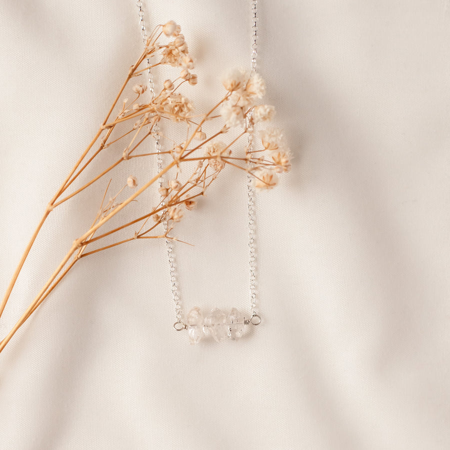 Collar Tania con Cuarzo Herkimer