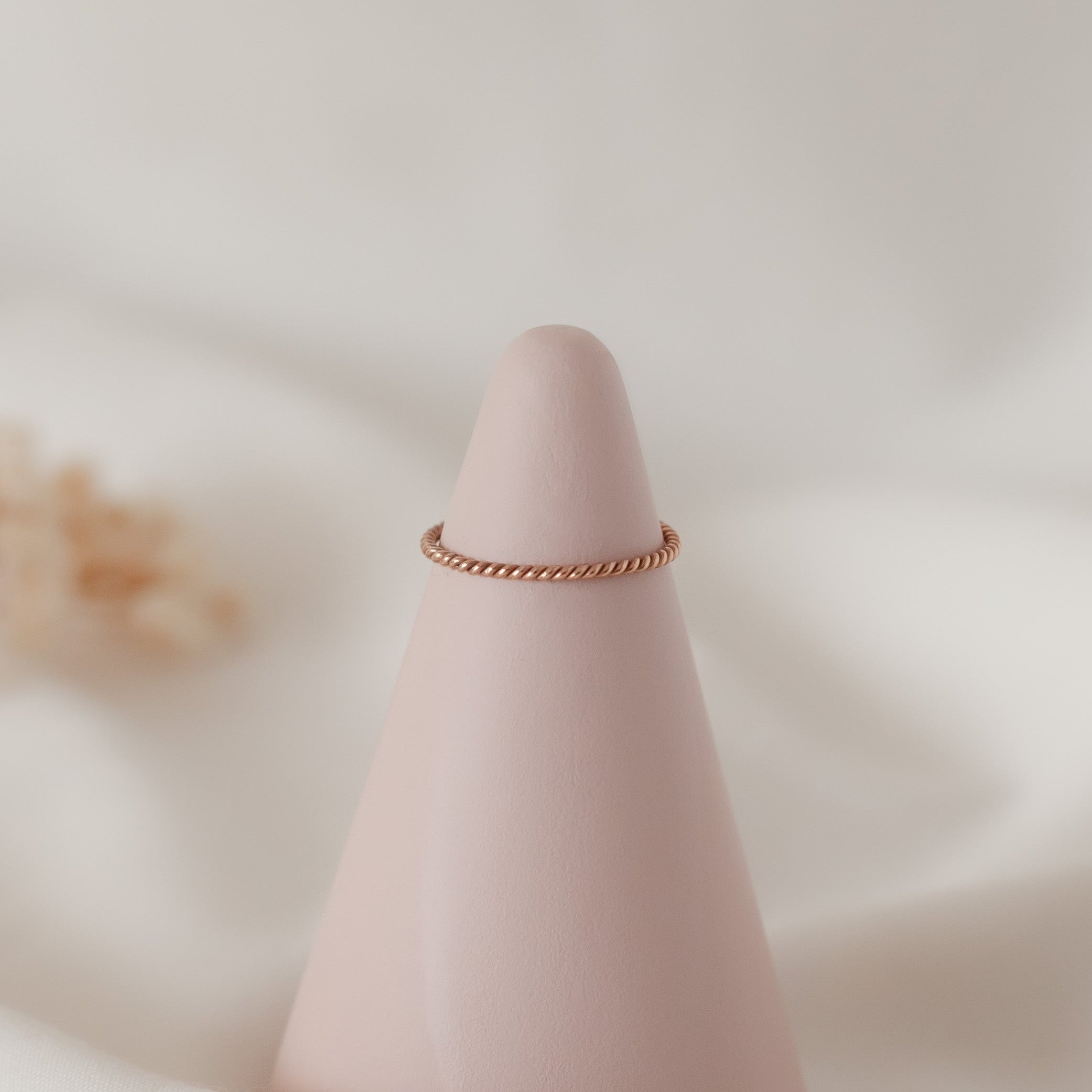 Anillo Twist delgado rose gold-thumbmail-2
