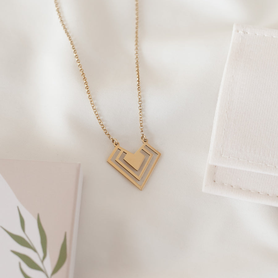Collar Corazón Geométrico gold