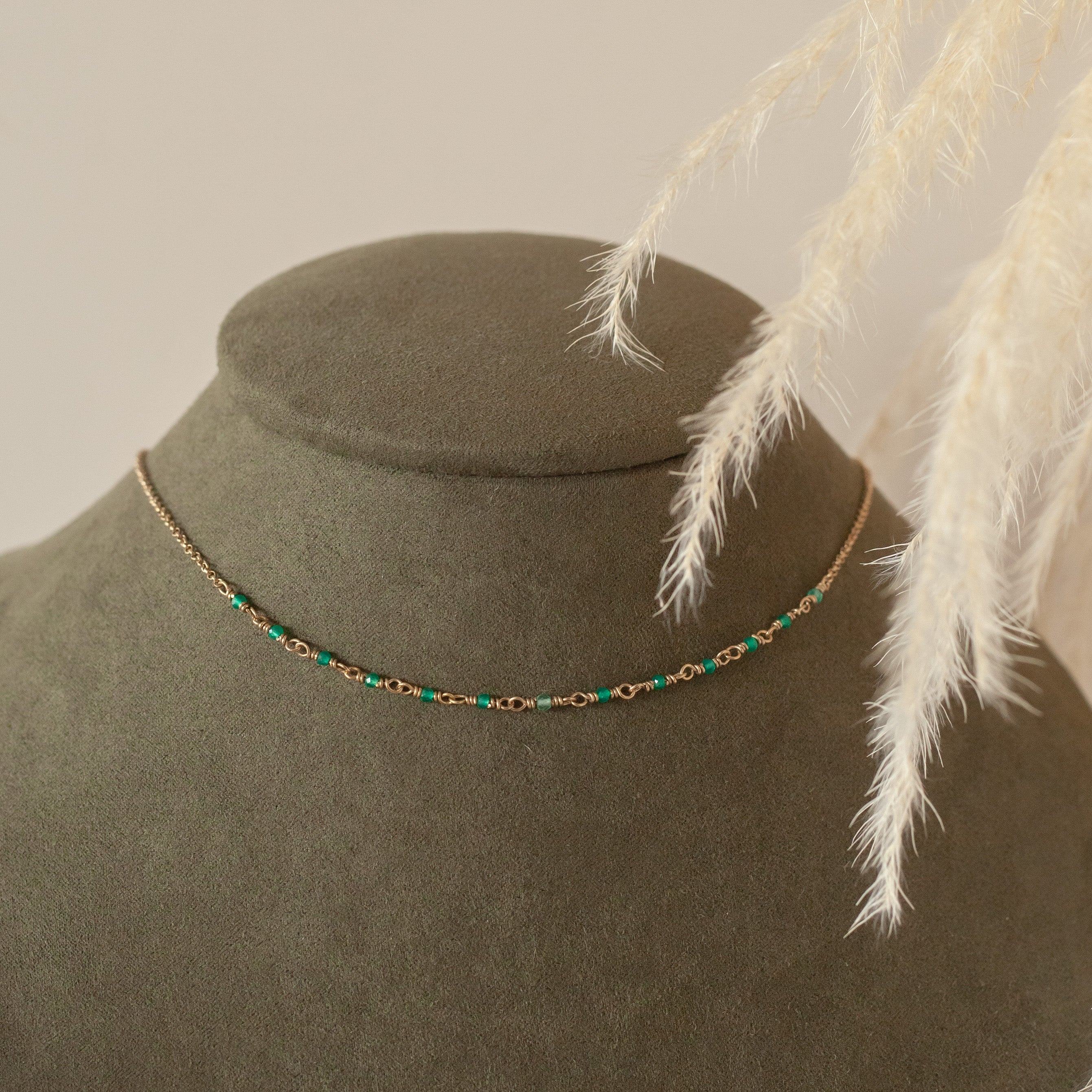 Collar Simona gold
