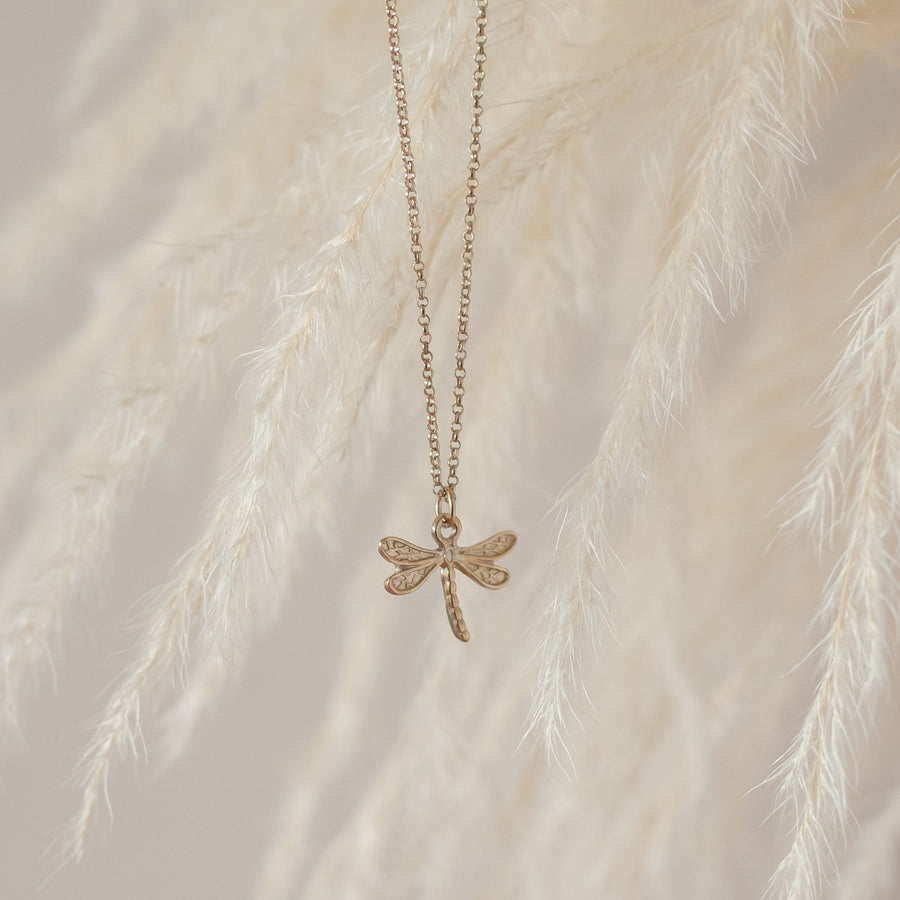 Collar Libélula gold