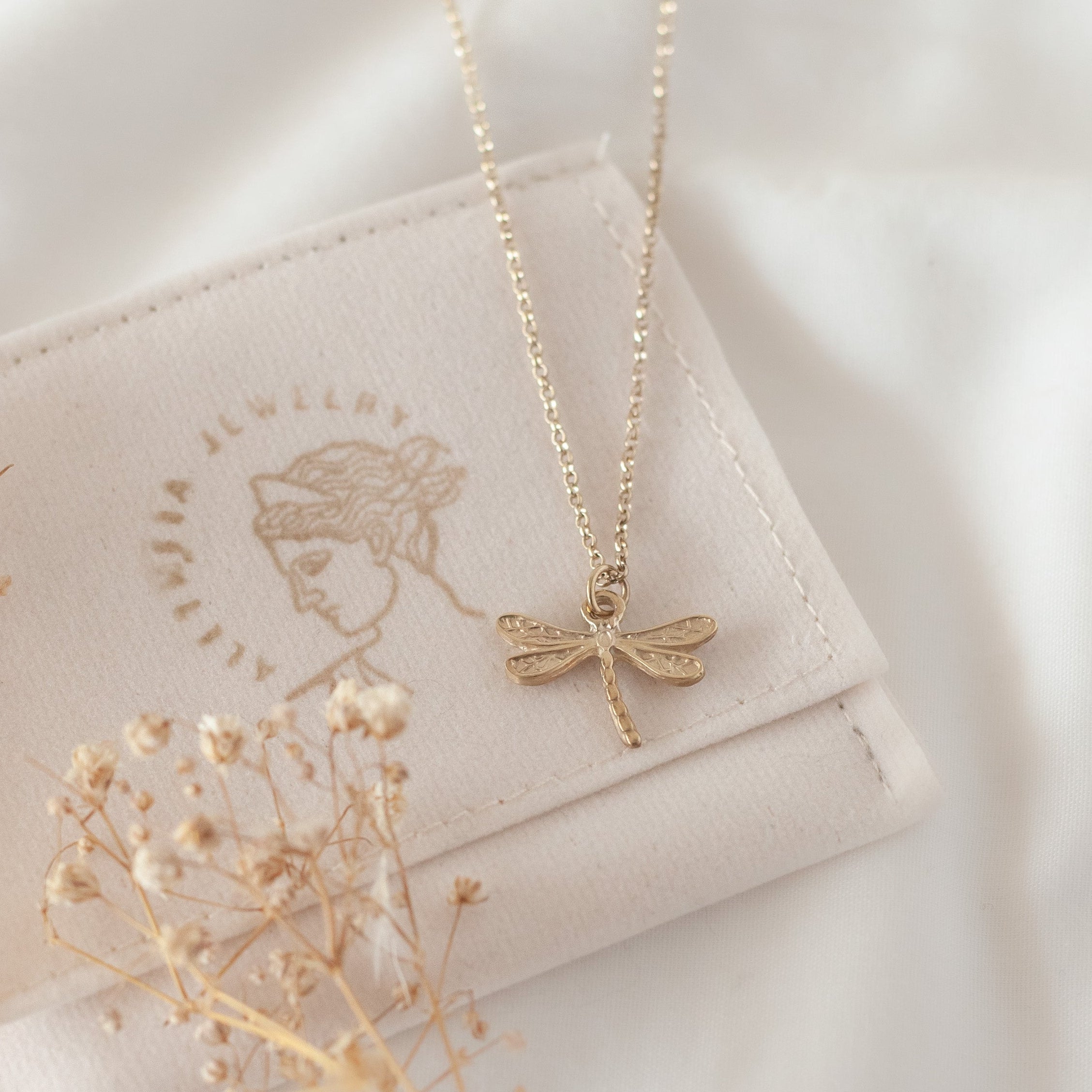 Collar Libélula gold