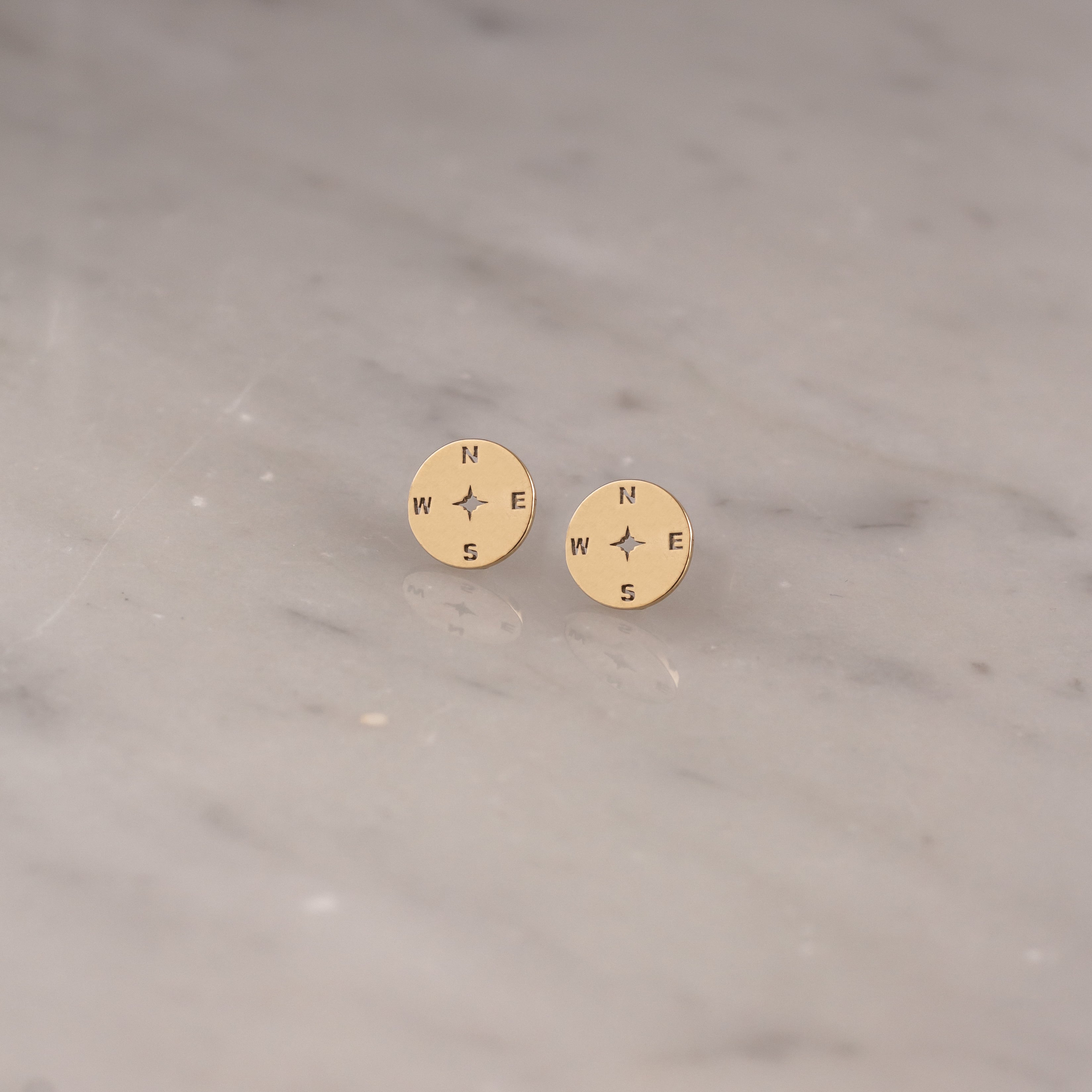 Aretes Puntos Cardinales