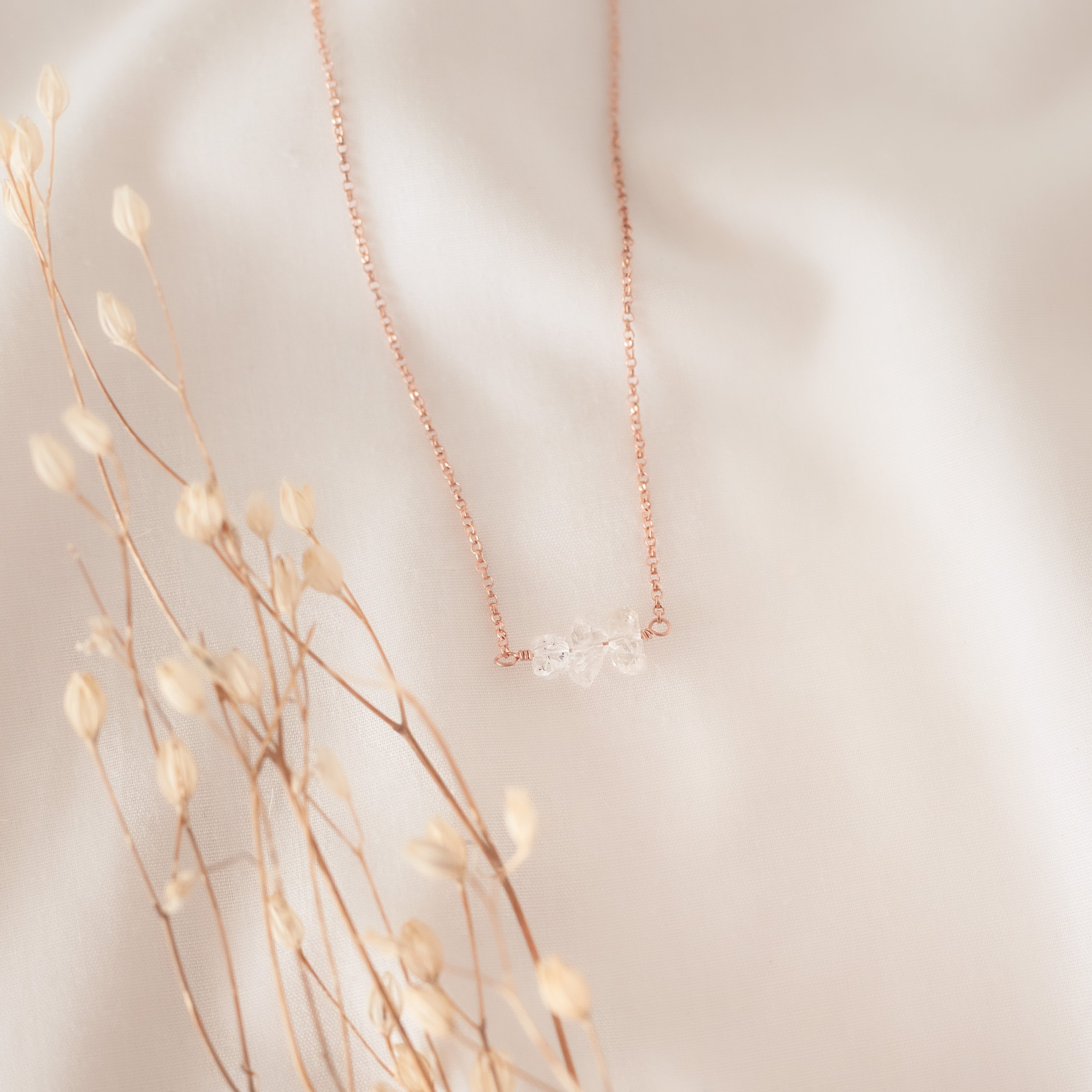 Collar Tania con Cuarzo Herkimer
