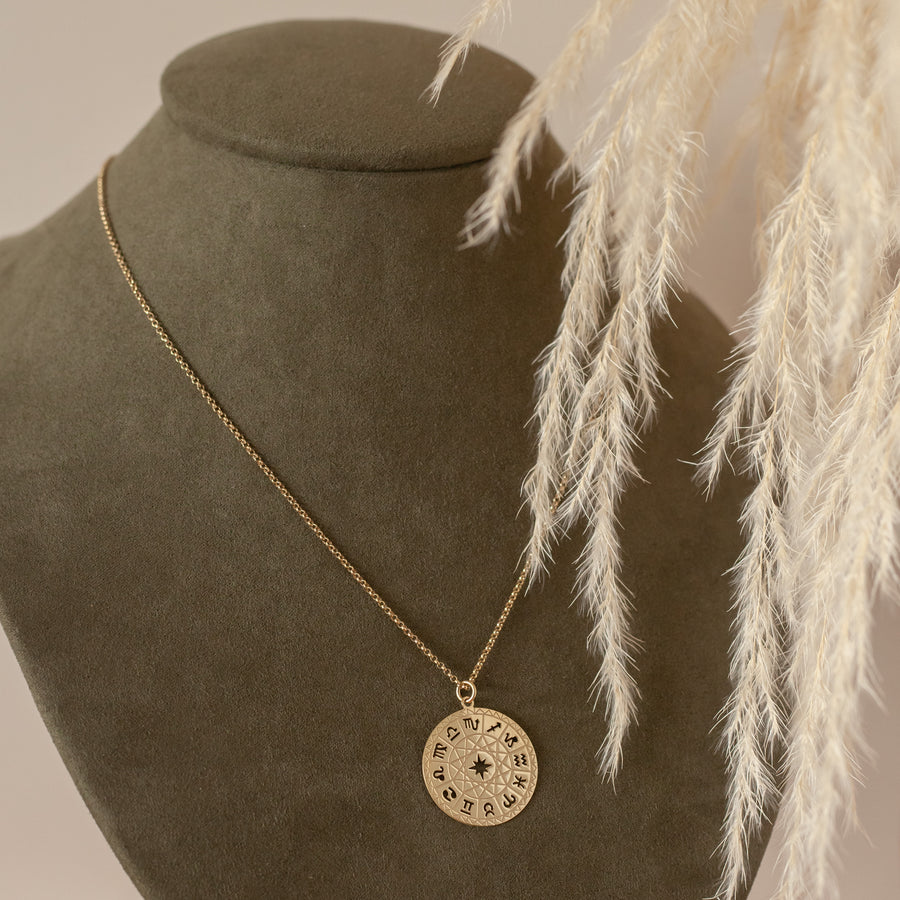 Collar Zodiaco gold