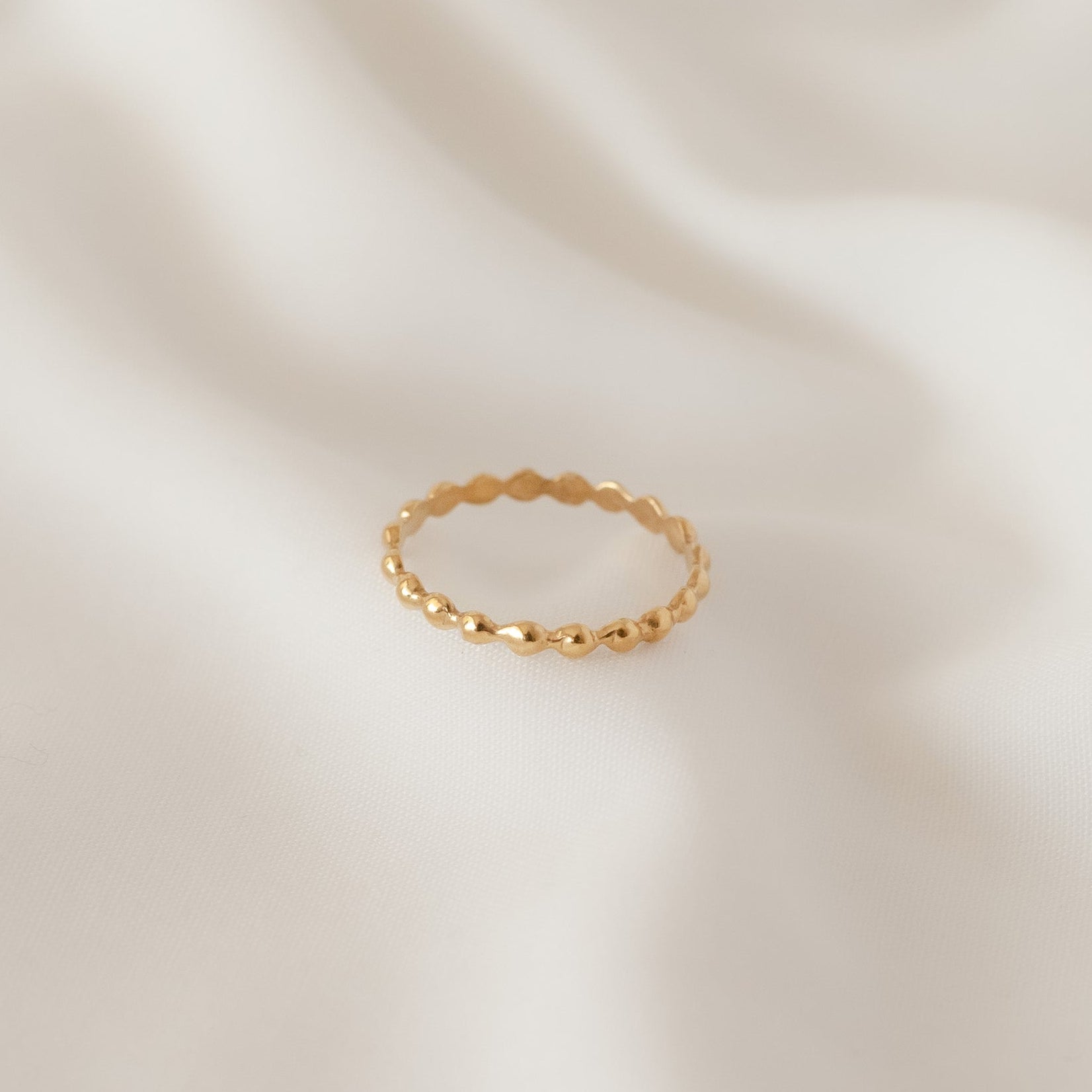 Anillo Bolitas gold