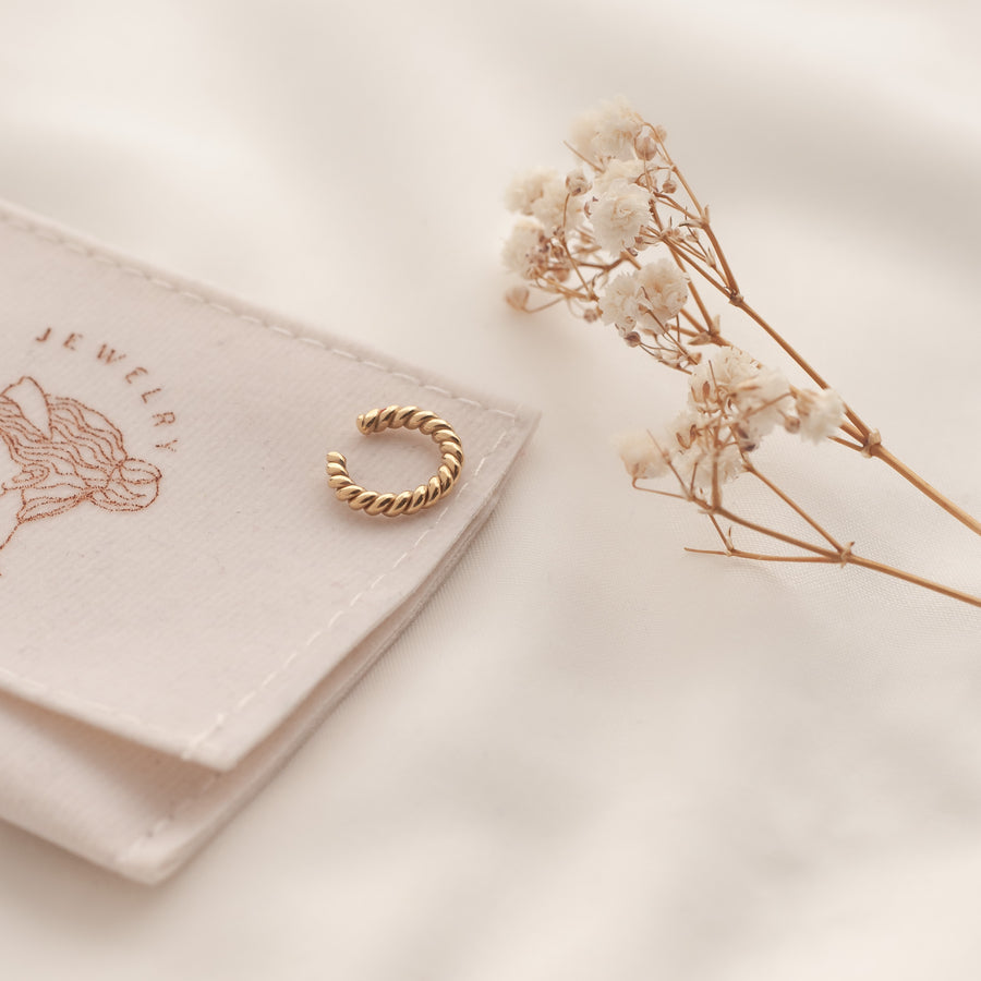 Earcuff Twist