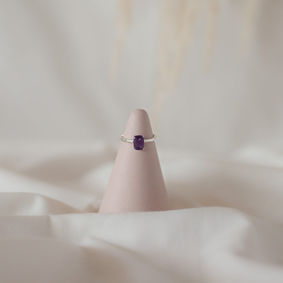 Anillo Anastasia Amatista regulable