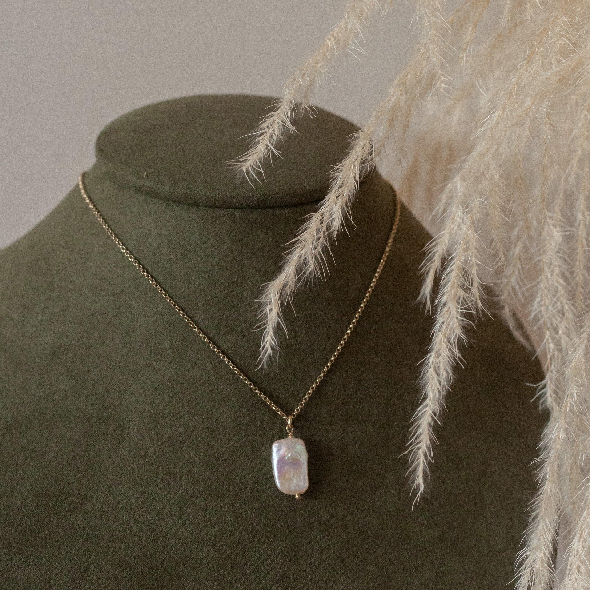 Collar Helena gold