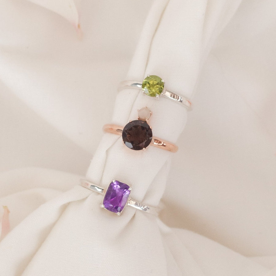Anillo Anastasia Amatista regulable